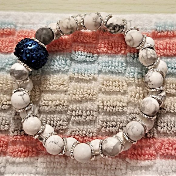 Howlite Goddess Bracelet Stretch - Picture 1 of 8